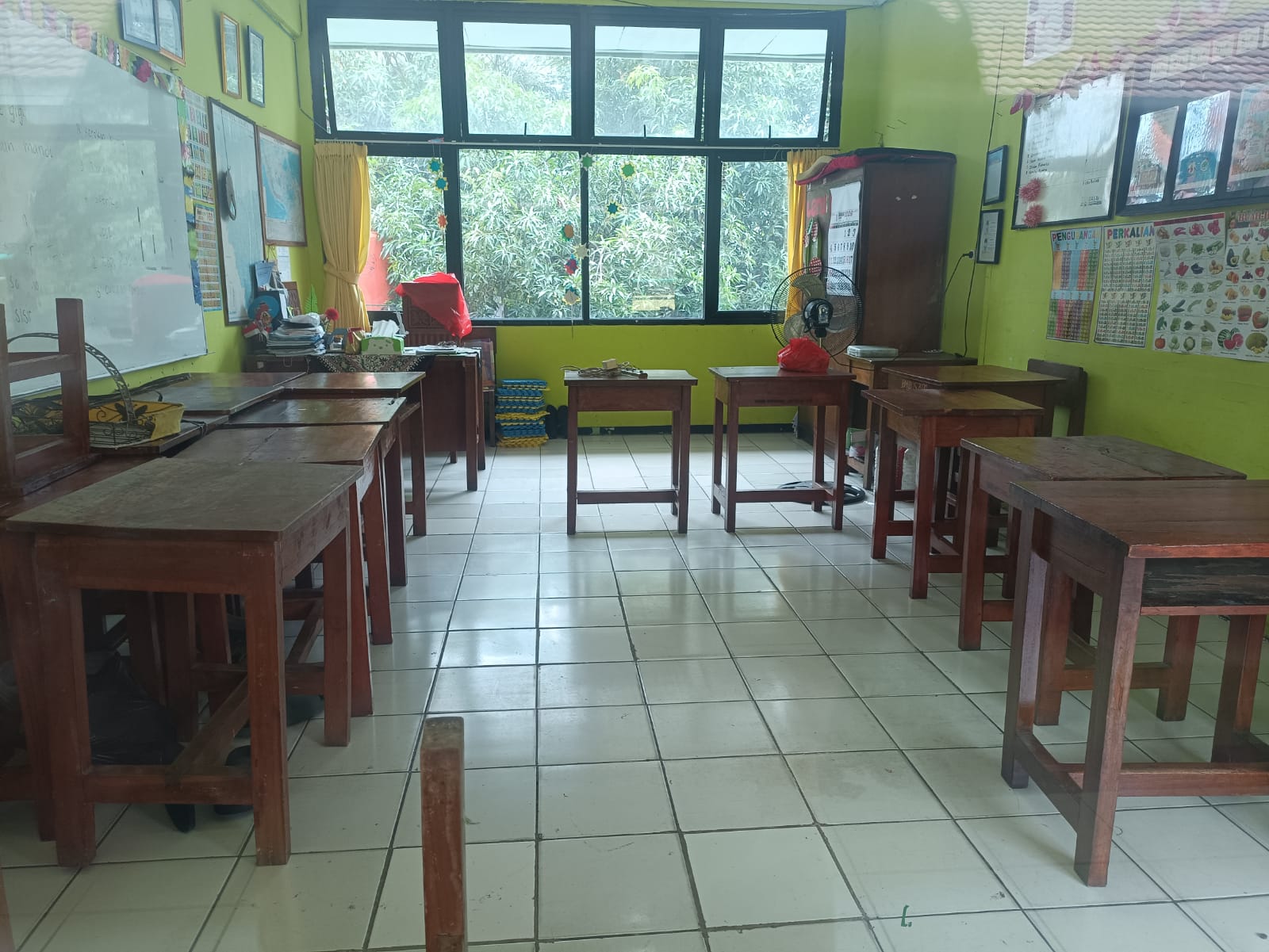 BERITA HEBOH
